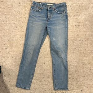 Levi’s wedgie Jean